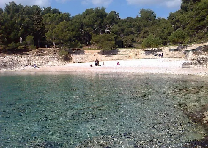 Apartment For Holidays In Pula